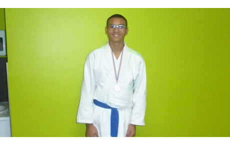 Yacine 3e à Cérezin